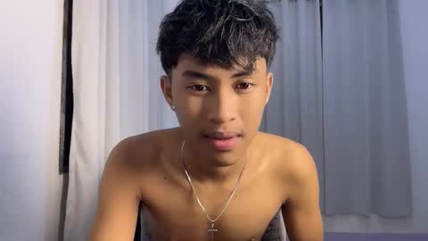 ur_fuckerbttm online show from November 2025 12:04:02 PM