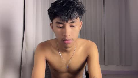 ur_fuckerbttm online show from November 2025 12:05:02 PM