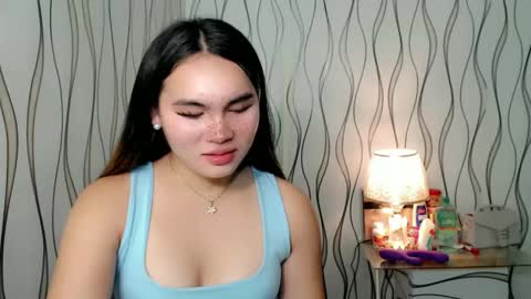 QUEENSY online show from November 2025 11:56:02 AM