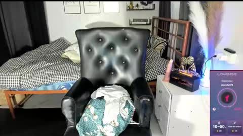 QUEEN ANGELA online show from February 2026 12:07:01 AM