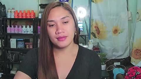 Jen online show from December 2024 04:06:01 PM