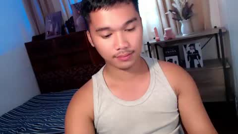 Snapshot of urasian_jpxx chatting on June 2026 01:35:02 PM JAMES online show from June 2026 01:35:02 PM