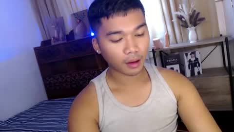 Snapshot of urasian_jpxx chatting on June 2026 08:37:02 AM JAMES online show from June 2026 08:37:02 AM