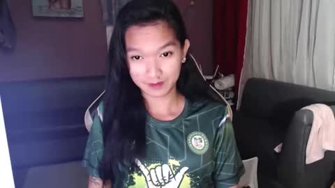 NEWRA  ALLISON online show from October 2025 07:42:02 PM