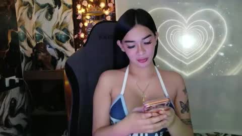 jess online show from April 2026 08:15:02 AM