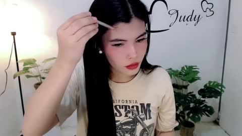 Snapshot of urasianpinayjudyxxx chatting on January 2025 01:11:01 PM urasianpinayjudyxxx online show from January 2025 01:11:01 PM