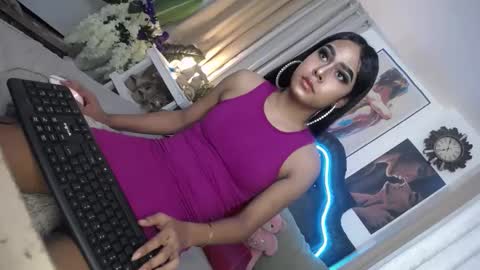 Pau online show from February 2025 10:30:01 AM