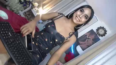 Pau online show from February 2025 10:12:01 AM