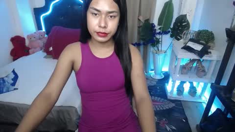Pau online show from March 2025 12:36:02 PM