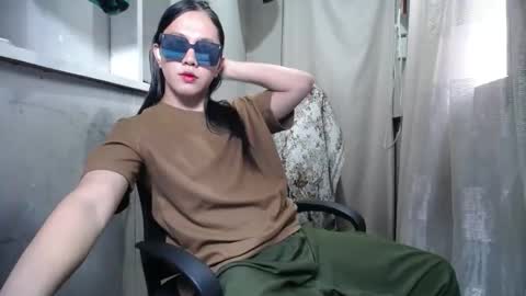 Erika online show from October 2025 08:04:01 AM