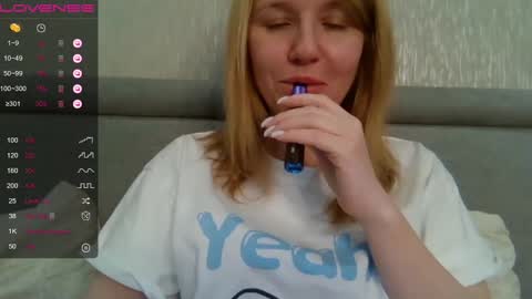 Snapshot of urbadkitty chatting on January 2025 06:56:01 AM urbadkitty online show from January 2025 06:56:01 AM