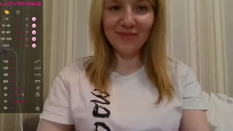 Snapshot of urbadkitty chatting on January 2025 03:20:01 PM urbadkitty online show from January 2025 03:20:01 PM