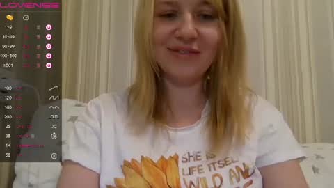 Snapshot of urbadkitty chatting on February 2025 02:44:01 PM urbadkitty online show from February 2025 02:44:01 PM