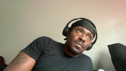 urbandick5 online show from November 2025 09:07:01 PM