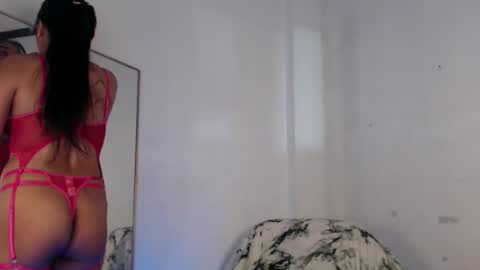 Snapshot of urbeautifulnightmare chatting on September 2025 01:10:01 PM venice online show from September 2025 01:10:01 PM