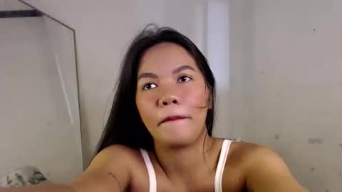 Snapshot of urbeautifulnightmare chatting on October 2025 12:39:01 PM venice online show from October 2025 12:39:01 PM