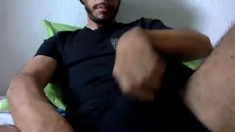 Snapshot of urbestbigdick chatting on January 2025 09:41:02 PM urbestbigdick online show from January 2025 09:41:02 PM