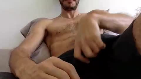 Snapshot of urbestbigdick chatting on December 2025 05:54:01 PM urbestbigdick online show from December 2025 05:54:01 PM