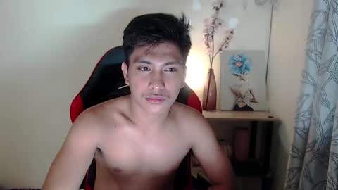 Snapshot of urcuteguy_jhonx chatting on October 2025 11:19:01 AM Dannie online show from October 2025 11:19:01 AM