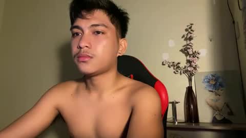 Snapshot of urcuteguy_jhonx chatting on October 2025 04:24:02 PM Dannie online show from October 2025 04:24:02 PM