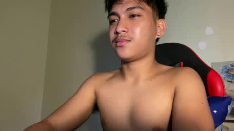 Snapshot of urcuteguy_jhonx chatting on October 2025 04:29:02 AM Dannie online show from October 2025 04:29:02 AM