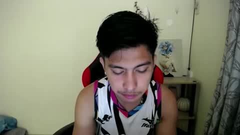 Snapshot of urcuteguy_jhonx chatting on November 2025 05:47:02 PM Dannie online show from November 2025 05:47:02 PM