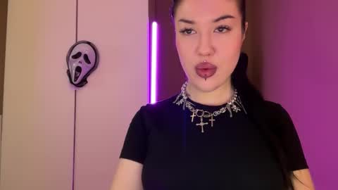 Margo online show from November 2025 08:02:02 AM