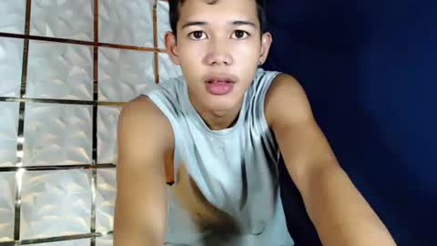 urdreamboy_clarin online show from December 2025 01:44:01 AM