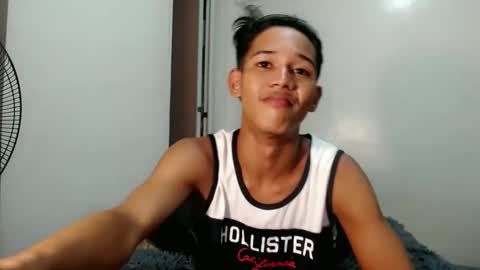 Snapshot of urdreamboy_clarin chatting on June 2026 05:13:02 PM urdreamboy_clarin online show from June 2026 05:13:02 PM