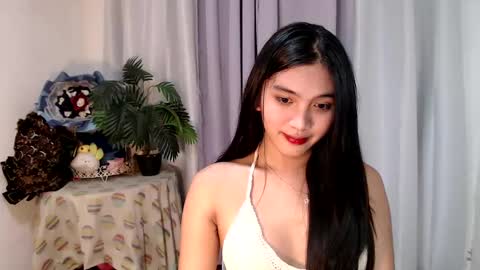 Snapshot of urdreamgirl_ chatting on March 2025 04:35:02 PM Trixie online show from March 2025 04:35:02 PM