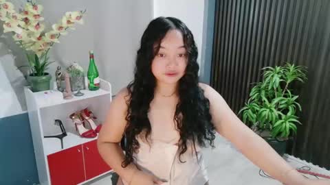 Scarlet online show from December 2025 02:18:01 AM