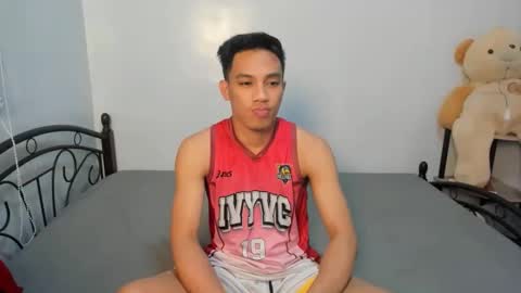 urfucker_vinz online show from February 2026 12:19:01 PM