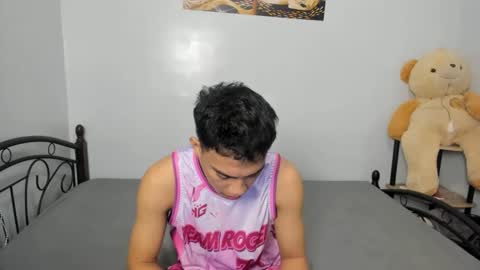 urfucker_vinz online show from February 2026 12:53:02 PM