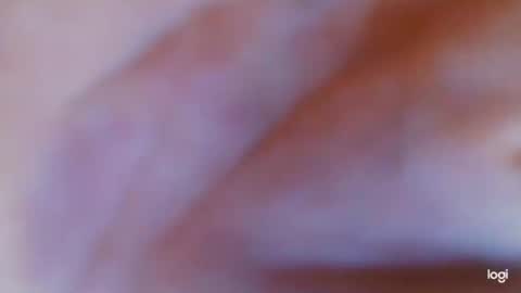 Kendall online show from December 2025 04:19:02 AM