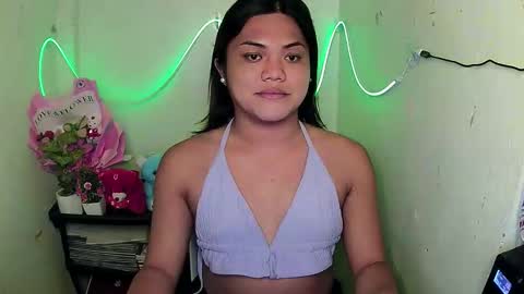 Snapshot of urhottie_bella chatting on September 2025 03:13:01 PM urhottie_bella online show from September 2025 03:13:01 PM