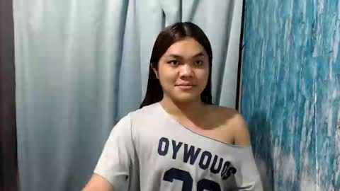 urhottie_bella online show from June 2026 07:11:02 AM