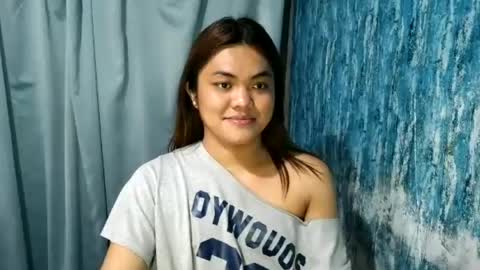 Snapshot of urhottie_bella chatting on June 2026 05:01:02 AM urhottie_bella online show from June 2026 05:01:02 AM