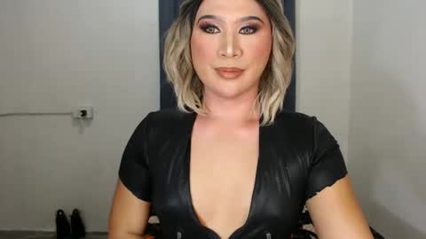 Zoe online show from January 2025 11:27:02 AM