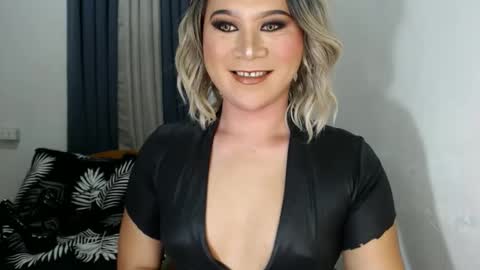 Zoe online show from January 2025 12:15:01 AM