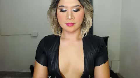 Zoe online show from February 2025 12:17:02 PM