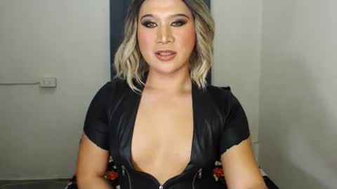 Zoe online show from February 2025 09:02:01 AM