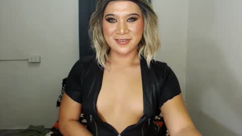 Zoe online show from February 2025 12:06:02 PM