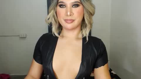 Zoe online show from February 2025 08:50:02 AM