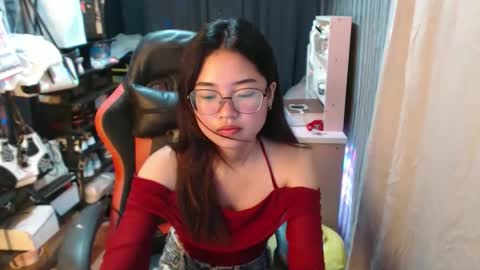 Snapshot of urlovelychinita chatting on October 2025 01:56:01 AM urlovelychinita online show from October 2025 01:56:01 AM