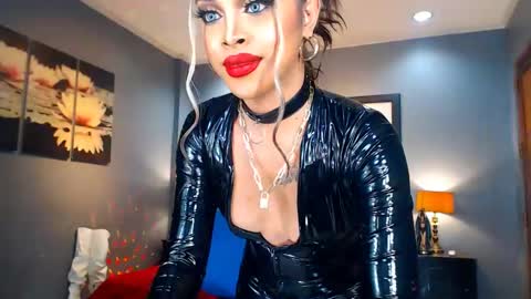 Snapshot of urmajestytyra chatting on December 2024 03:04:01 AM UrMajestyTyra online show from December 2024 03:04:01 AM