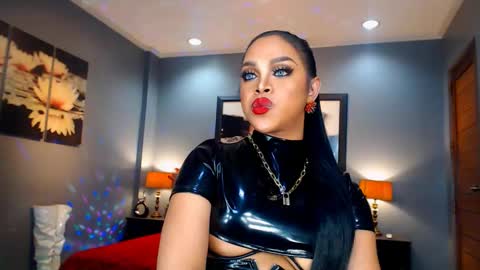 Snapshot of urmajestytyra chatting on December 2024 06:04:01 AM UrMajestyTyra online show from December 2024 06:04:01 AM