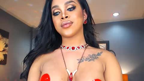 Snapshot of urmajestytyra chatting on December 2024 03:49:02 AM UrMajestyTyra online show from December 2024 03:49:02 AM