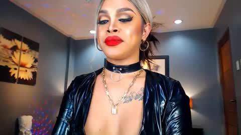 Snapshot of urmajestytyra chatting on December 2024 06:56:01 AM UrMajestyTyra online show from December 2024 06:56:01 AM