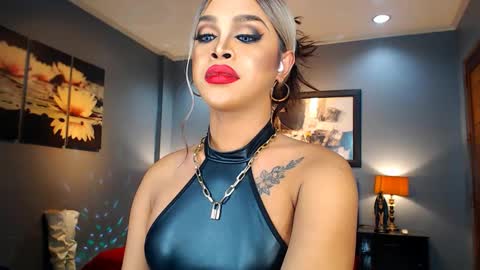 Snapshot of urmajestytyra chatting on January 2025 05:10:01 AM UrMajestyTyra online show from January 2025 05:10:01 AM