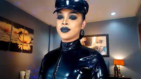 Snapshot of urmajestytyra chatting on January 2025 05:35:01 AM UrMajestyTyra online show from January 2025 05:35:01 AM
